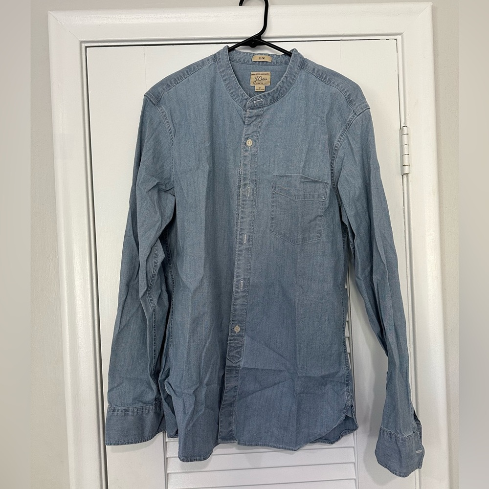 J. Crew men’s slim fit denim button down size medium.